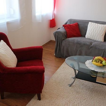 Eger Apartman Exterior photo