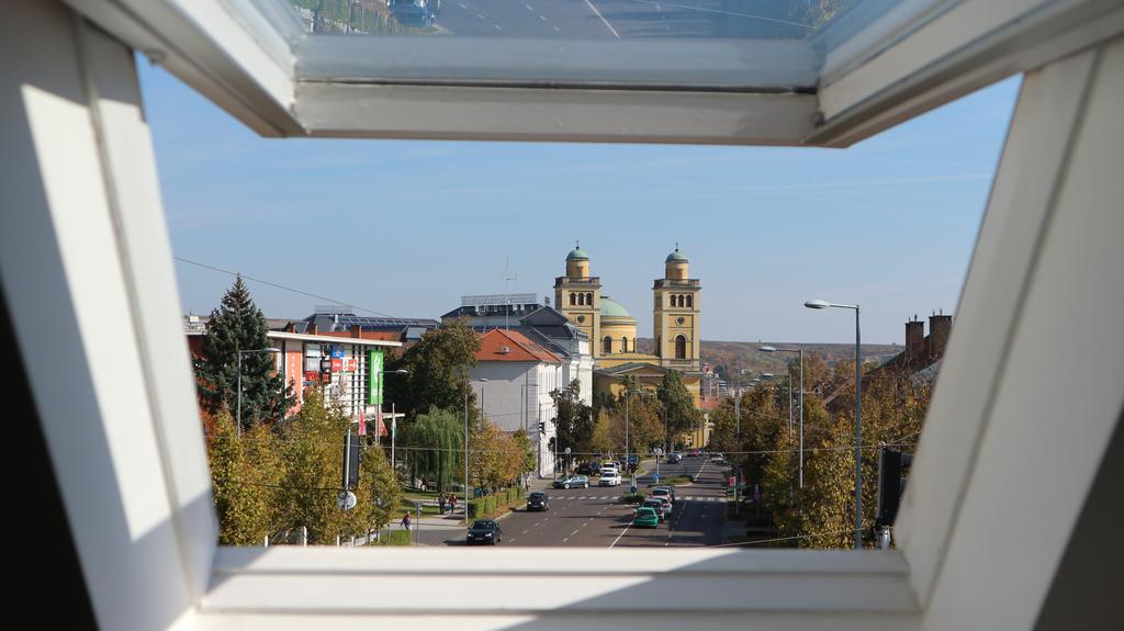 Eger Apartman Exterior photo